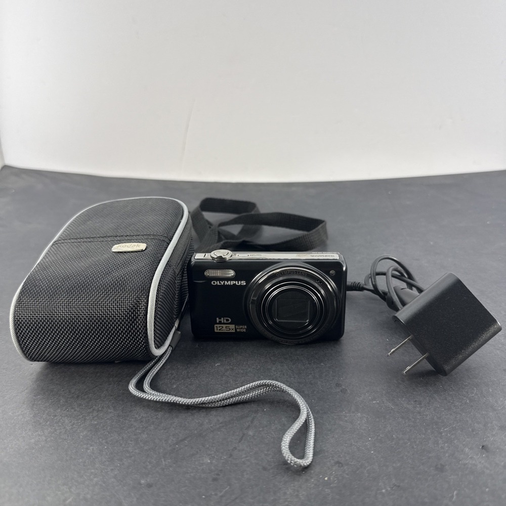Olympus VR-320 14MP 12.5x Super Wide Compact Digital Camera Battery & Charger